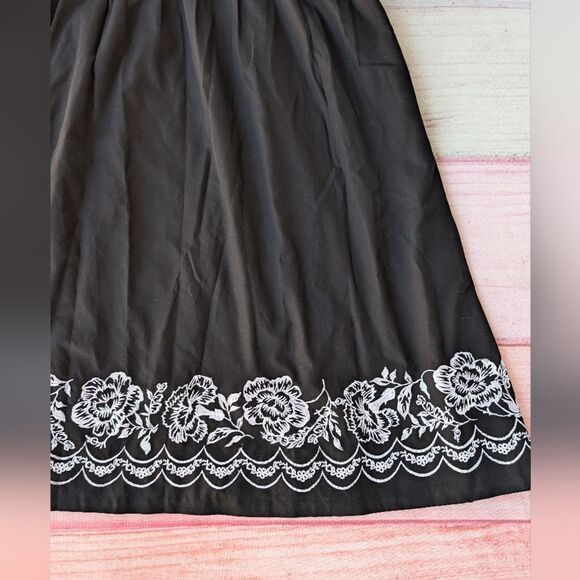 Loft Black & White Floral Embroidered Fit & Flare Sundress Dress 10 Classic - Picture 5 of 7